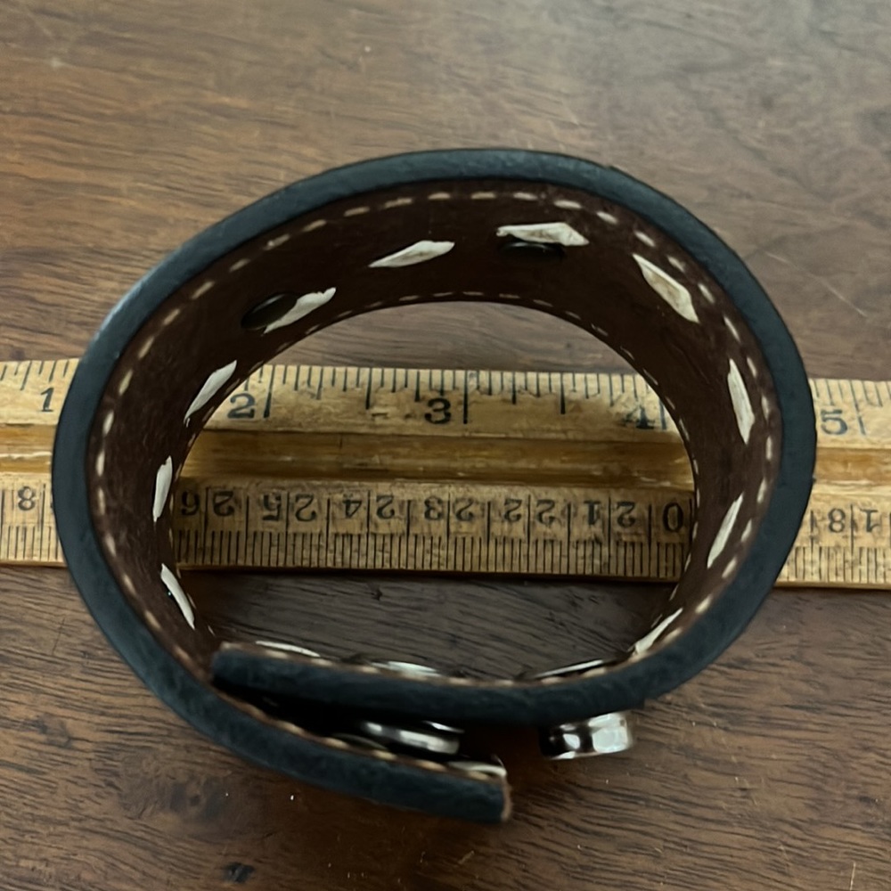 Leather snap Bracelet - Picture 2 of 7